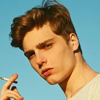 Portrait of a Fexiva customer